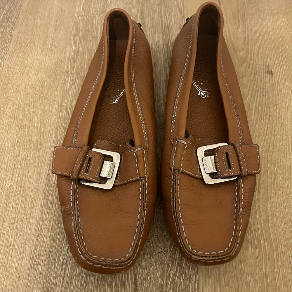 Tod’s Leather Loafers size 9